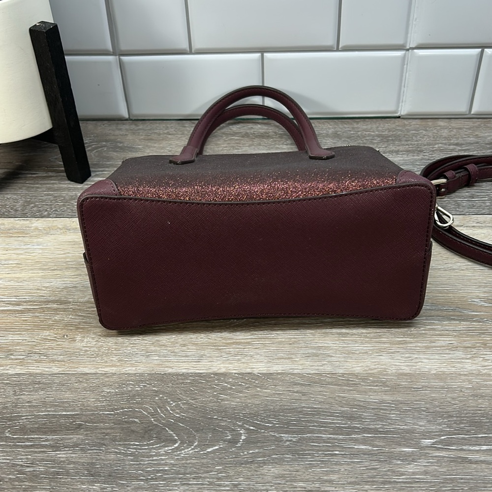 Kate Spade burgundy glitter crossbody satchel with matching wallet - Picture 3 of 16